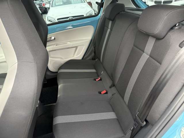 VOLKSWAGEN UP! 2019 Image 31