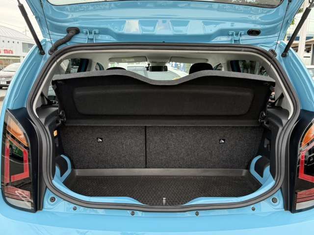 VOLKSWAGEN UP! 2019 Image 31