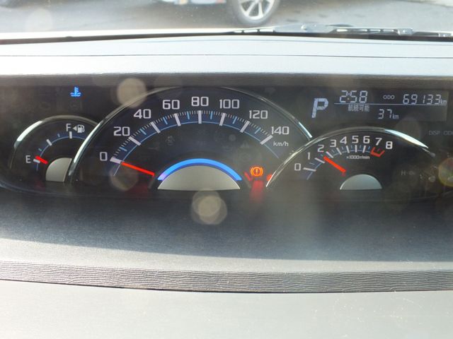 DAIHATSU TANTO CUSTOM 2017 Image 31