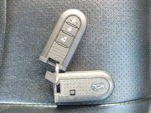 DAIHATSU TANTO CUSTOM 2017 Image 31