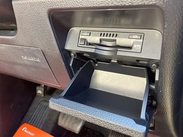 TOYOTA VOXY 4WD 2018 Image 31