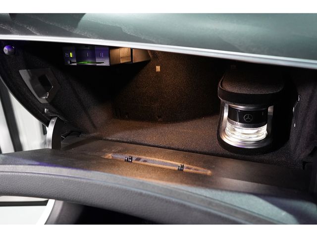 MERCEDES BENZ E CLAS 2016 Image 31