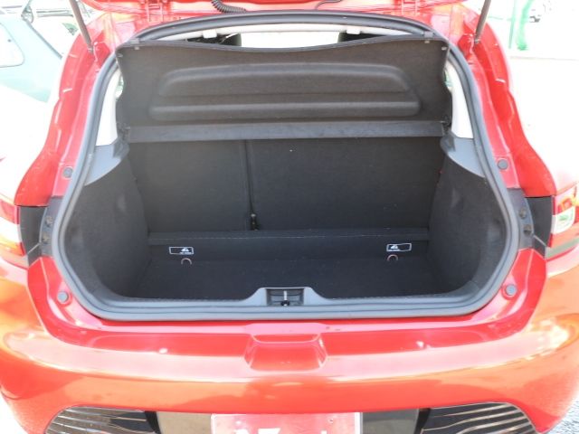 RENAULT LUTECIA 2015 Image 31