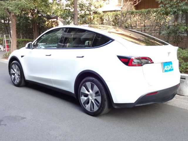 TESLA MODEL Y 2024 Image 31