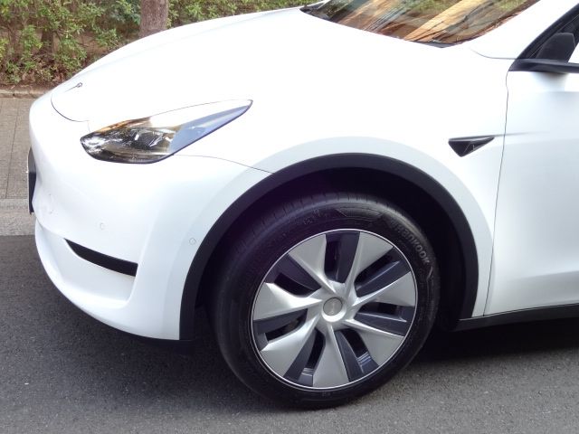 TESLA MODEL Y 2024 Image 31