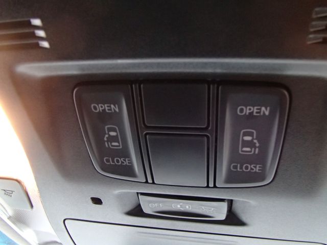 TOYOTA ALPHARD 2017 Image 31