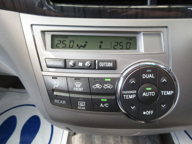 TOYOTA ESTIMA 2008 Image 31