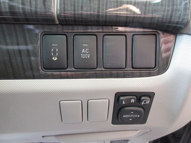 TOYOTA ESTIMA 2008 Image 31