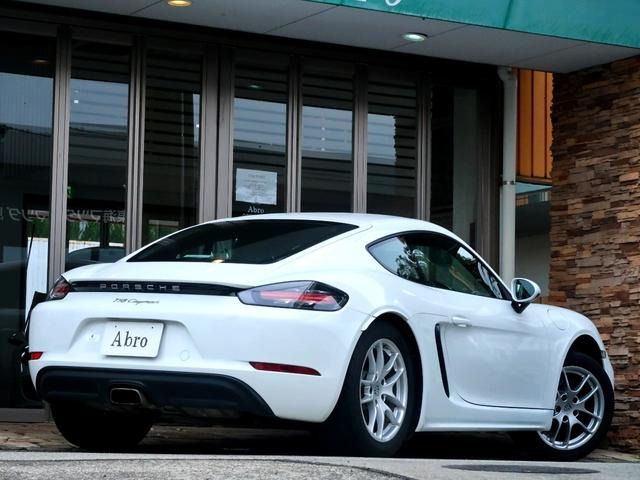 PORSCHE 718CAYMAN 2017 Image 31