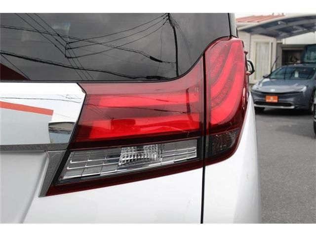 TOYOTA ALPHARD HYBRID 4WD 2016 Image 31