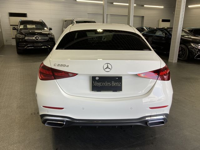 MERCEDES BENZ C CLAS 2024 Image 31