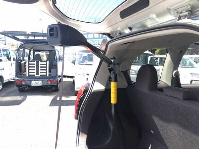 TOYOTA PORTE 2013 Image 31