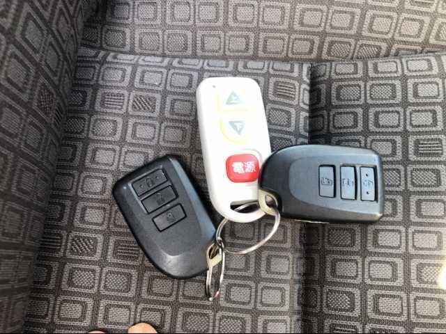 TOYOTA PORTE 2013 Image 31