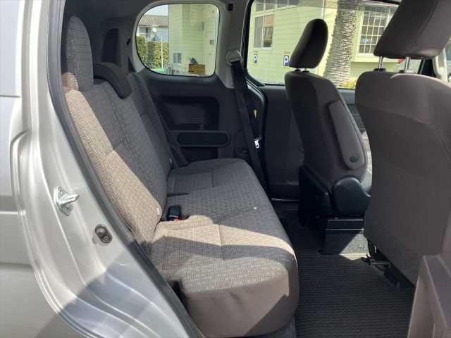 TOYOTA PORTE 2013 Image 31