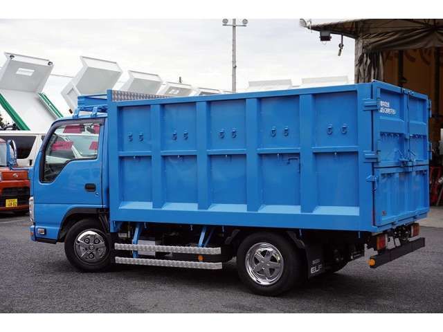 ISUZU ELF 2016 Image 31