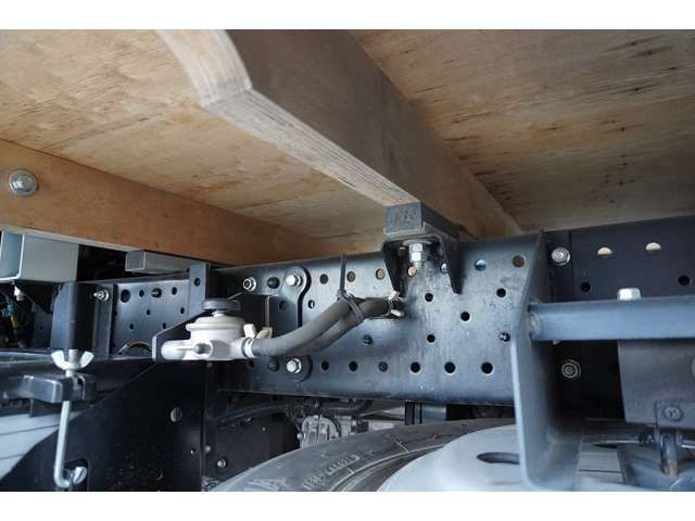 ISUZU ELF 2016 Image 31