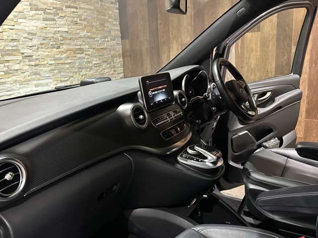 MERCEDES BENZ V CLAS 2017 Image 31