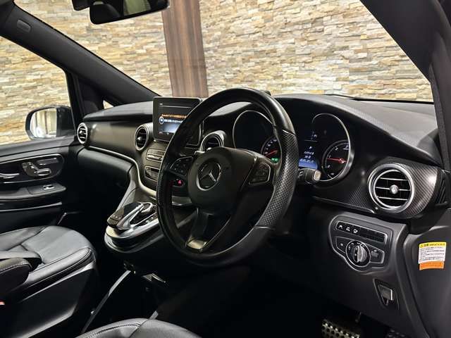 MERCEDES BENZ V CLAS 2017 Image 31