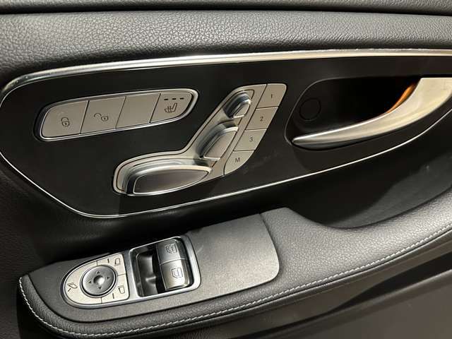 MERCEDES BENZ V CLAS 2017 Image 31