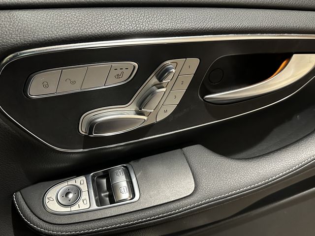 MERCEDES BENZ V CLAS 2017 Image 31