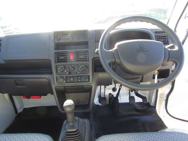 MITSUBISHI MINICAB TRUCK 2024 Image 31