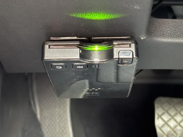 VOLKSWAGEN THE BEETL 2012 Image 31