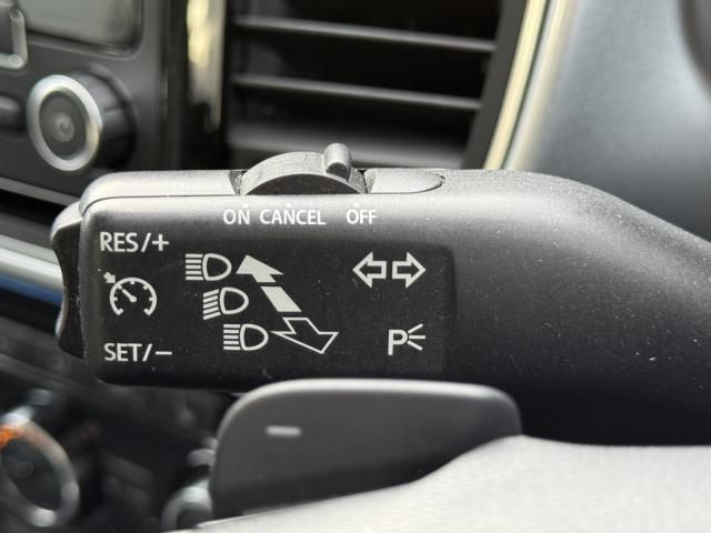 VOLKSWAGEN THE BEETL 2012 Image 31