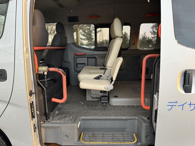NISSAN NV350 CARAVAN 4WD 2012 Image 31
