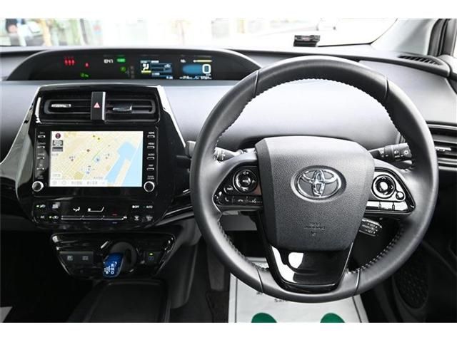 TOYOTA PRIUS 4WD 2022 Image 31
