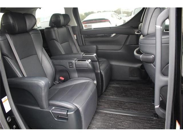 TOYOTA VELLFIRE 2019 Image 31