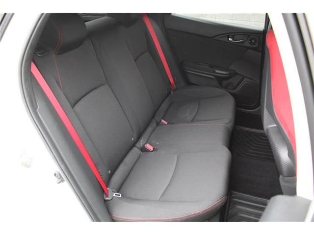 HONDA CIVIC HATCHBACK 2017 Image 31