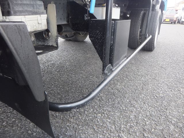 ISUZU ELF 2013 Image 31