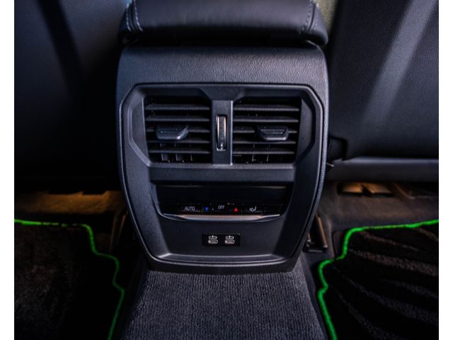 BMW M3 SEDAN 2022 Image 31