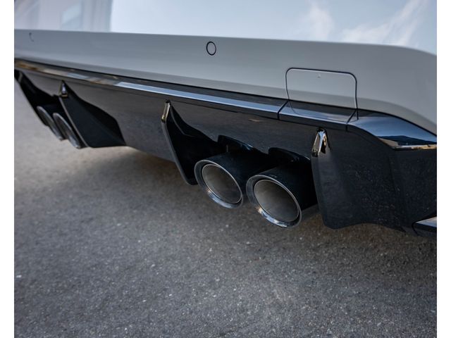 BMW M3 SEDAN 2022 Image 31