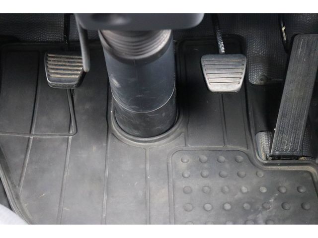 ISUZU ELF 2015 Image 31