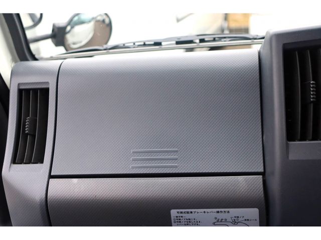 ISUZU ELF 2015 Image 31