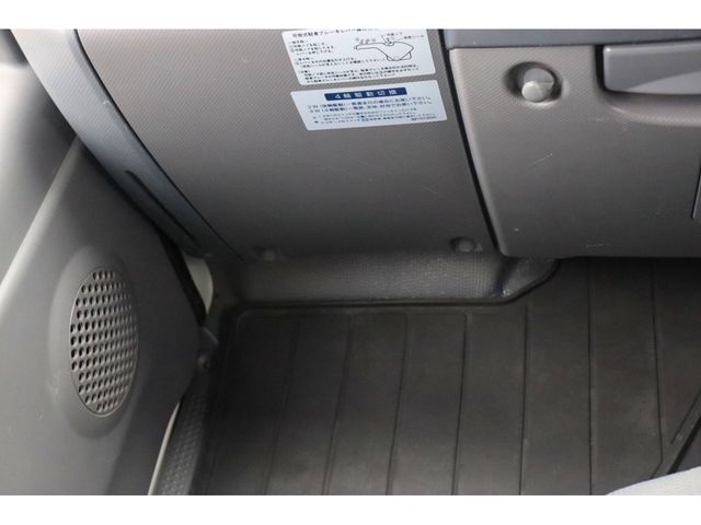 ISUZU ELF 2015 Image 31