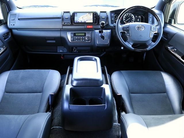 TOYOTA HIACE VAN 2WD 2021 Image 31