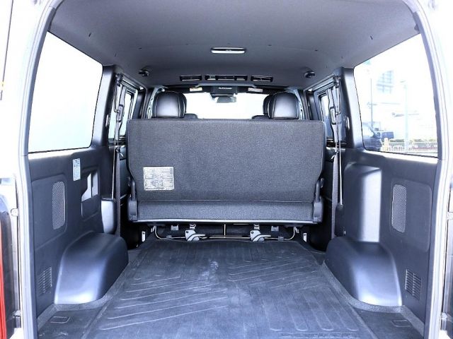 TOYOTA HIACE VAN 2WD 2021 Image 31