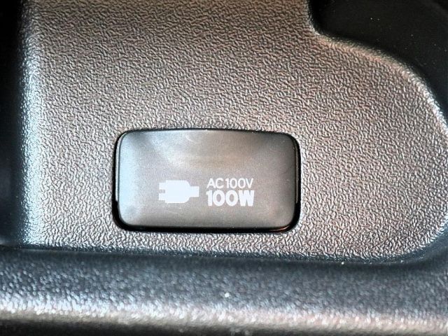 TOYOTA HIACE VAN 2WD 2021 Image 31