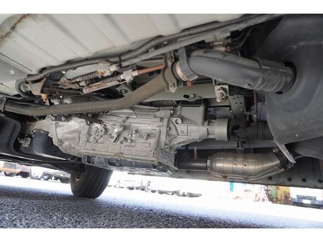 TOYOTA HIACE VAN 1.25T 2WD 2017 Image 31