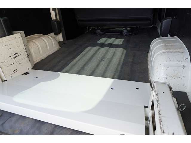 TOYOTA HIACE VAN 1.25T 2WD 2017 Image 31