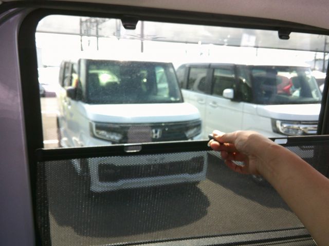 HONDA N BOX 2020 Image 31