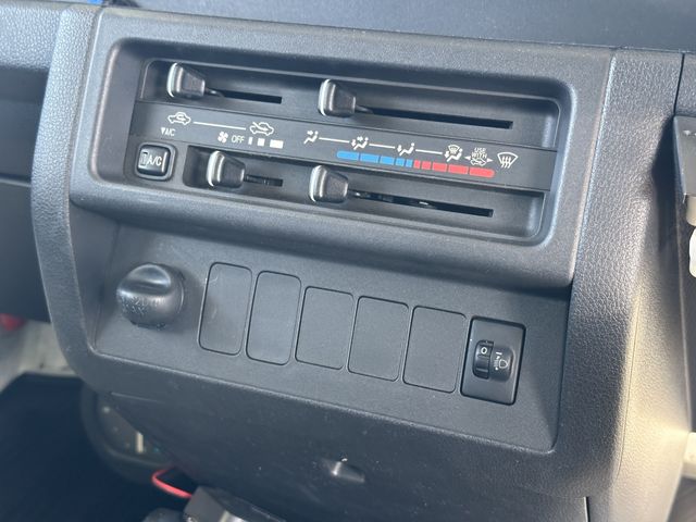 DAIHATSU HIJET TRUCK 2018 Image 31