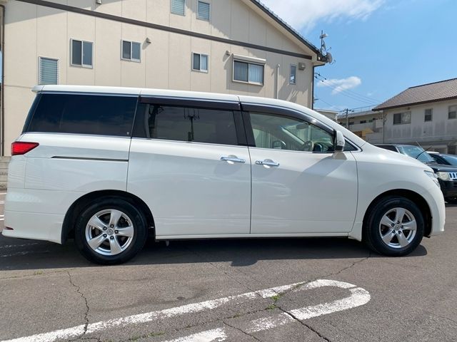 NISSAN ELGRAND 2010 Image 31