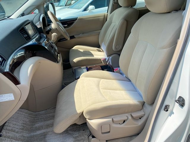 NISSAN ELGRAND 2010 Image 31