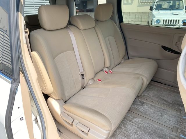 NISSAN ELGRAND 2010 Image 31