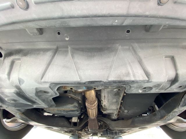 NISSAN ELGRAND 2010 Image 31