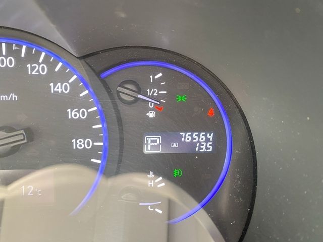 NISSAN ELGRAND 2010 Image 31