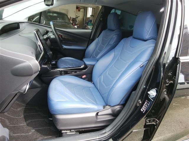 TOYOTA PRIUS PHV 2020 Image 31